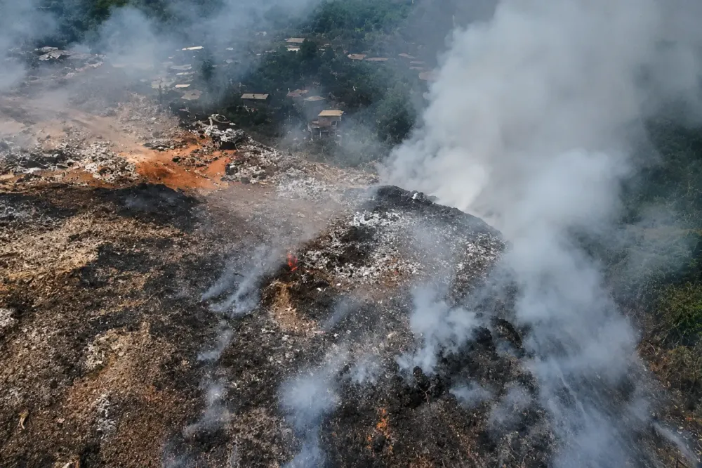 Ipaam multa Prefeitura de Manacapuru em R$ 2,5 milhões por queima de lixo a céu aberto