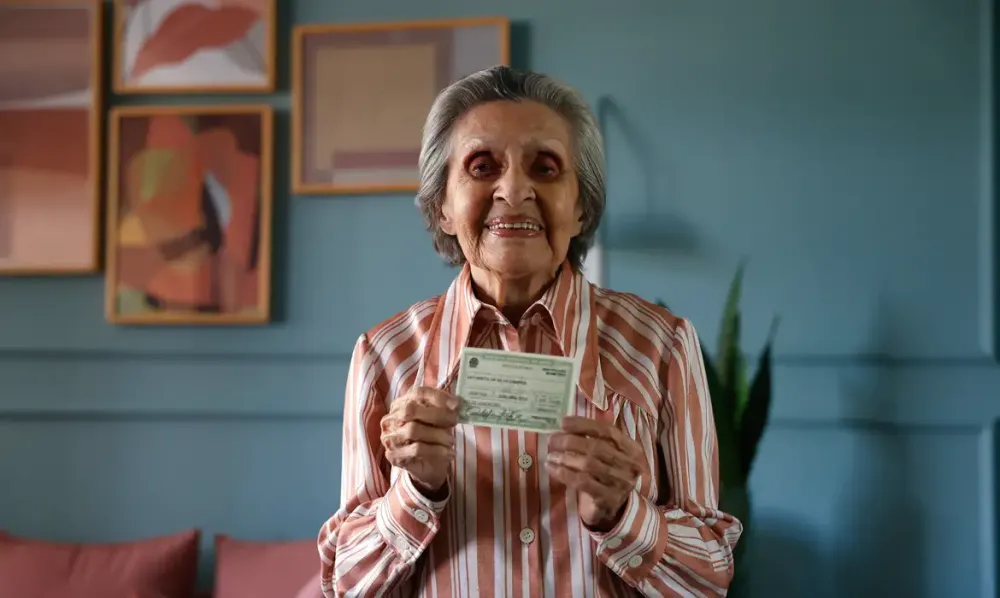 Campanha busca aumentar participação de eleitores com mais de 70 anos nas eleições