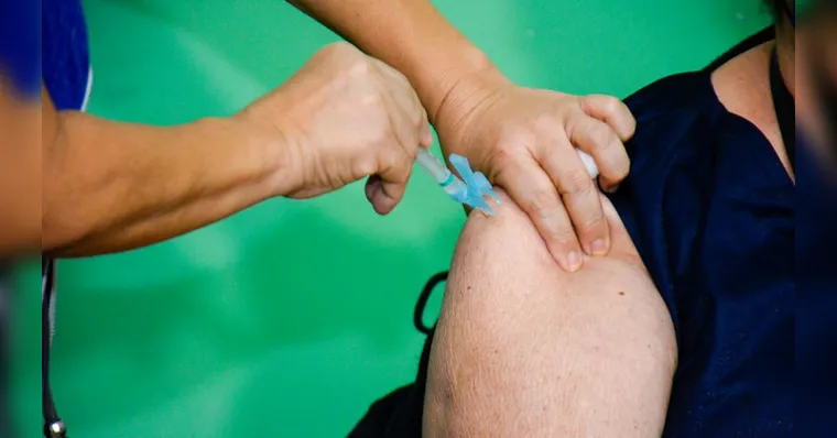 SUS amplia vacinação contra pneumonia para idosos a partir de 85 anos