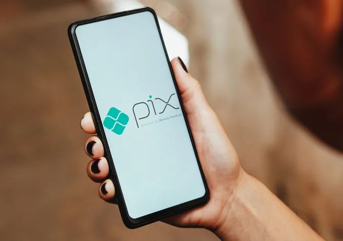 Pix volta a operar normalmente após instabilidade durante a tarde