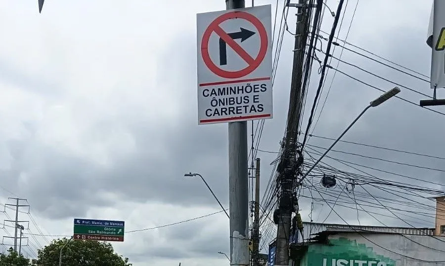 Prefeitura de Manaus restringe tráfego de veículos pesados e aumenta segurança viária na rua Padre Francisco