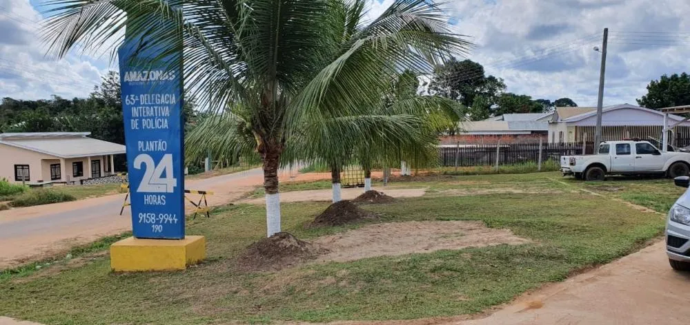 PC-AM e PMAM prendem homem em flagrante por tráfico de drogas e apreendem maconha e cocaína em Pauini