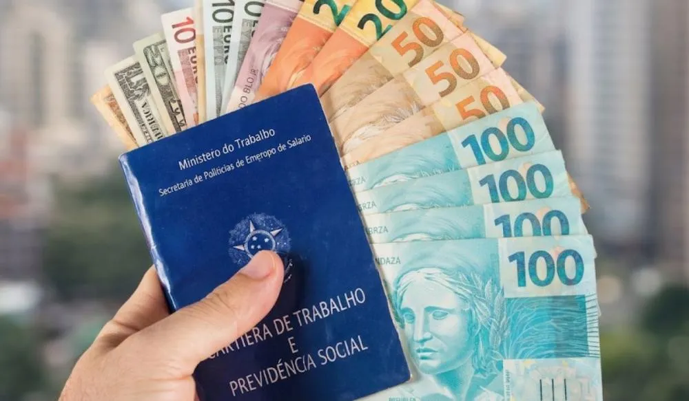 Governo propõe salário mínimo de R$ 1.717 em 2027