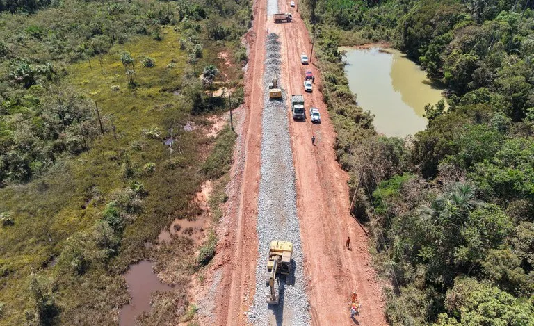 Justiça Federal derruba suspensão de licitação e libera obras na BR-319