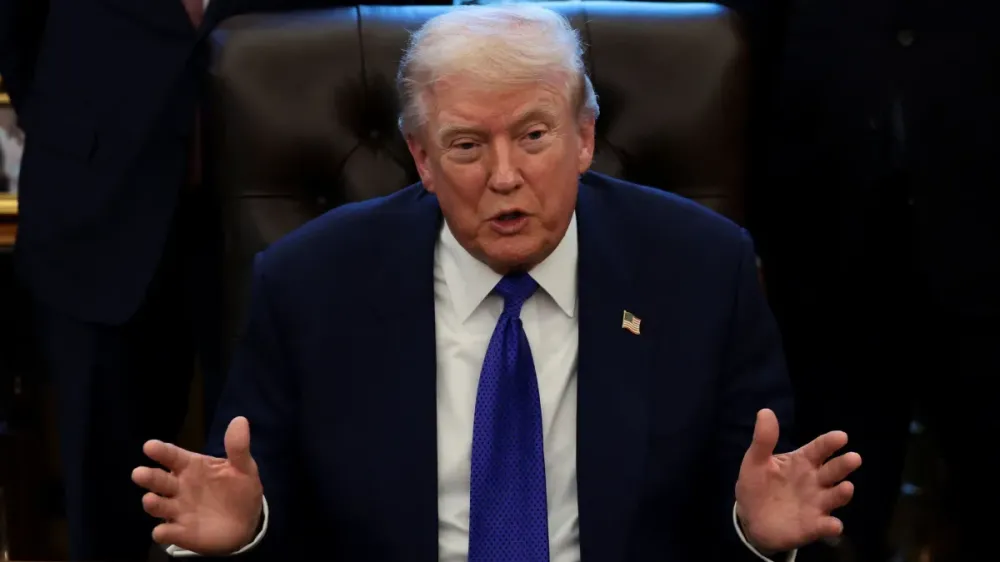 Senado dos EUA rejeita medida que visava impedir Trump de atacar Cuba