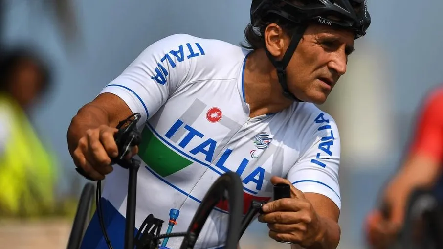 Morre Alex Zanardi, ex-piloto da F1 e campeão paralímpico, aos 59 anos