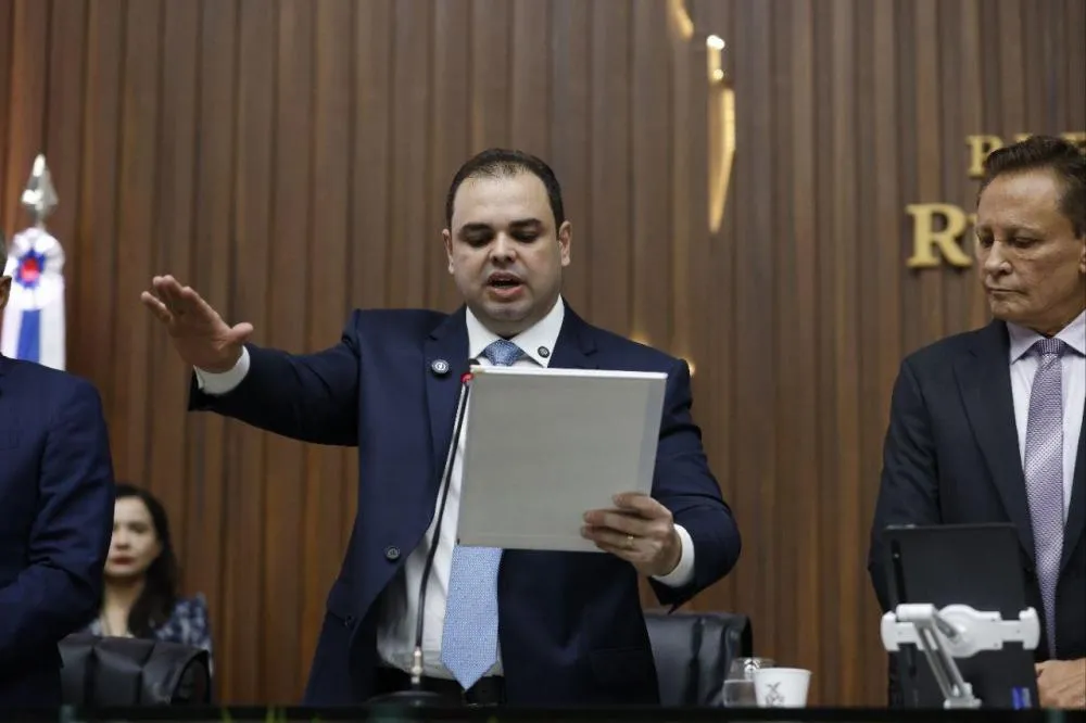 Durante posse, governador Roberto Cidade destaca compromisso com resultados e elenca prioridades para o Amazonas