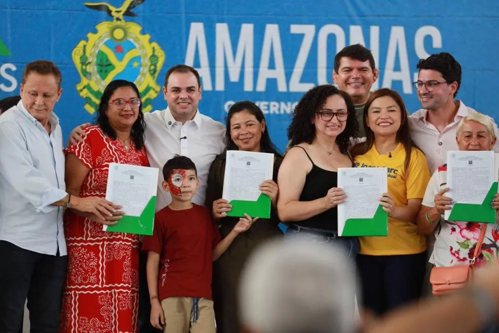 Governador Roberto Cidade entrega 800 títulos definitivos na zona norte e fortalece a política de regularização fundiária no Amazonas