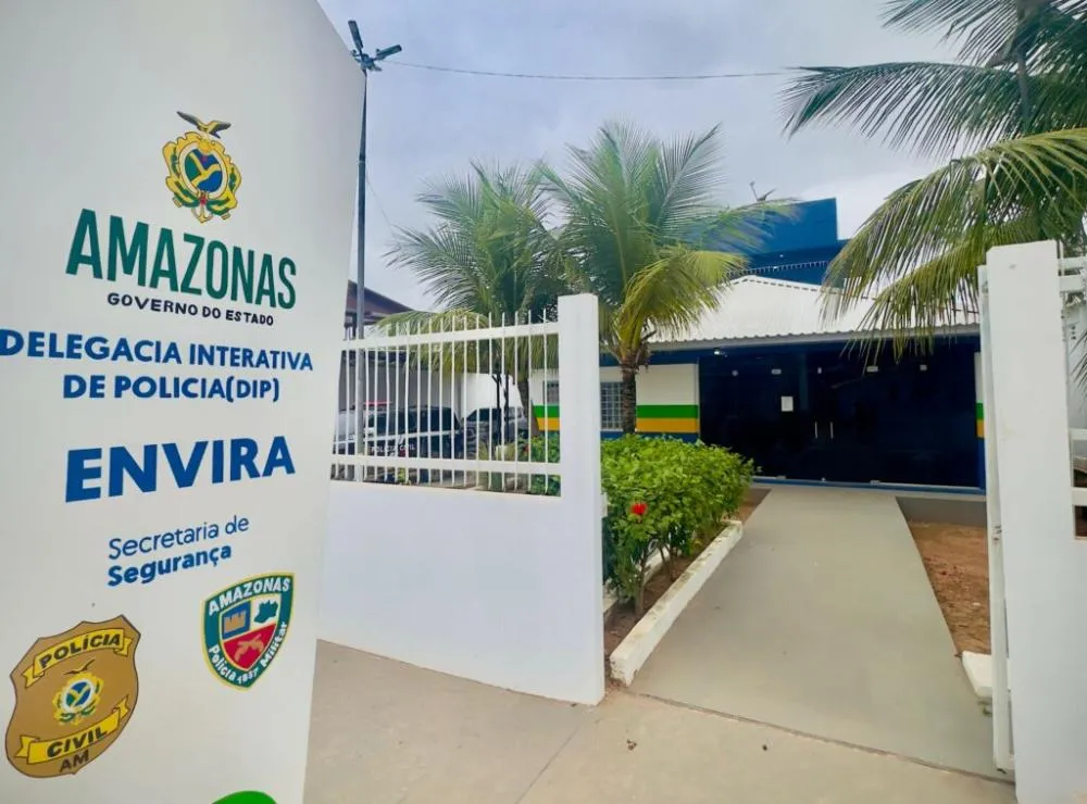 PC-AM prende professora por estupro de vulnerável, divulgação e armazenamento de material de exploração sexual da filha