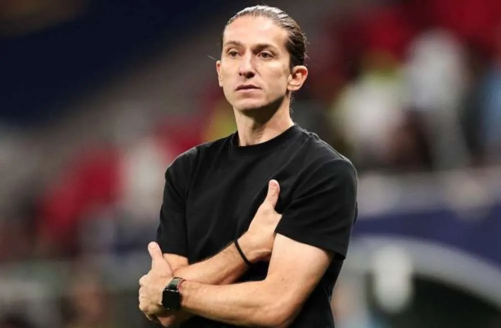 Flamengo terá maratona de 12 jogos em 40 dias e teste de fogo para Filipe Luís