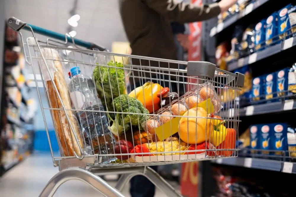 Cesta básica fica mais cara em todas as capitais no mês de abril