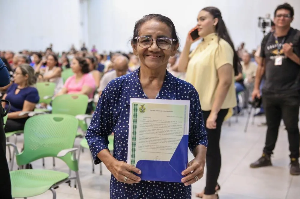Regularização fundiária: Governo do Estado orienta sobre solicitação de título definitivo de imóvel 
