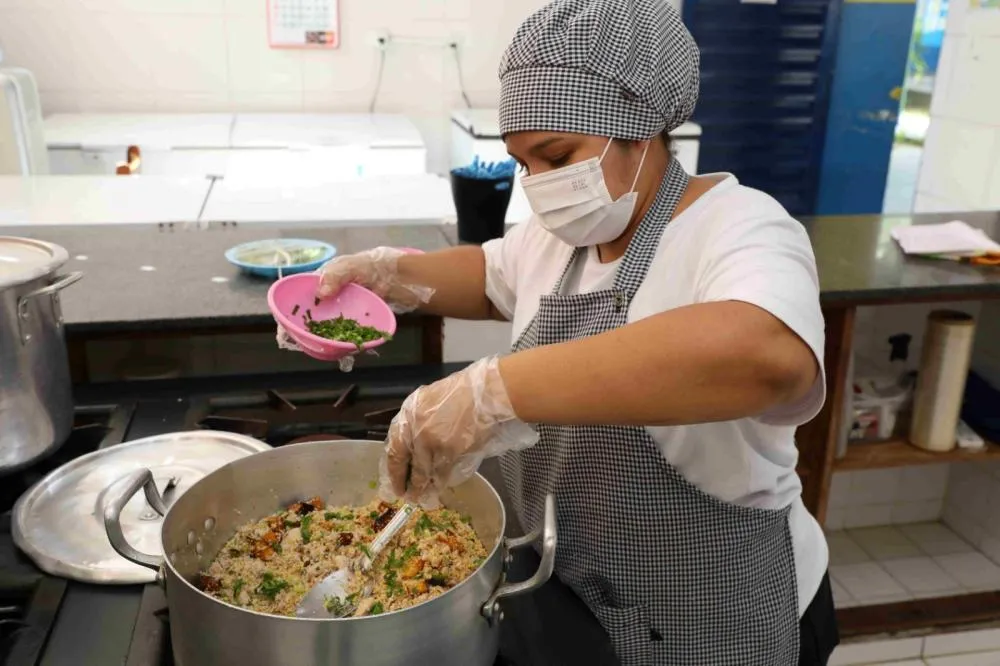 Merendeiras da rede estadual disputam prêmio nacional de Melhores Receitas da Alimentação Escolar