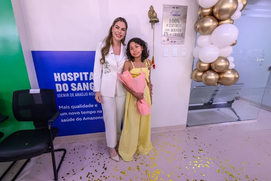 Com a presença da primeira-dama Thaisa Cidade, pacientes celebram vitória contra a leucemia no Hospital do Sangue