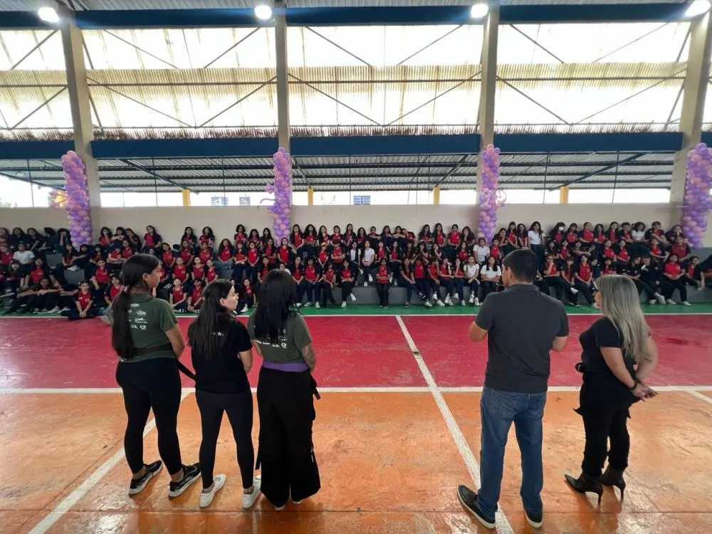 Governo do Amazonas leva Curso de Defesa Pessoal Feminina às escolas da zona sul de Manaus