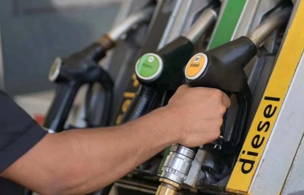 Petrobras ajusta preços do diesel em R$ 1,12
