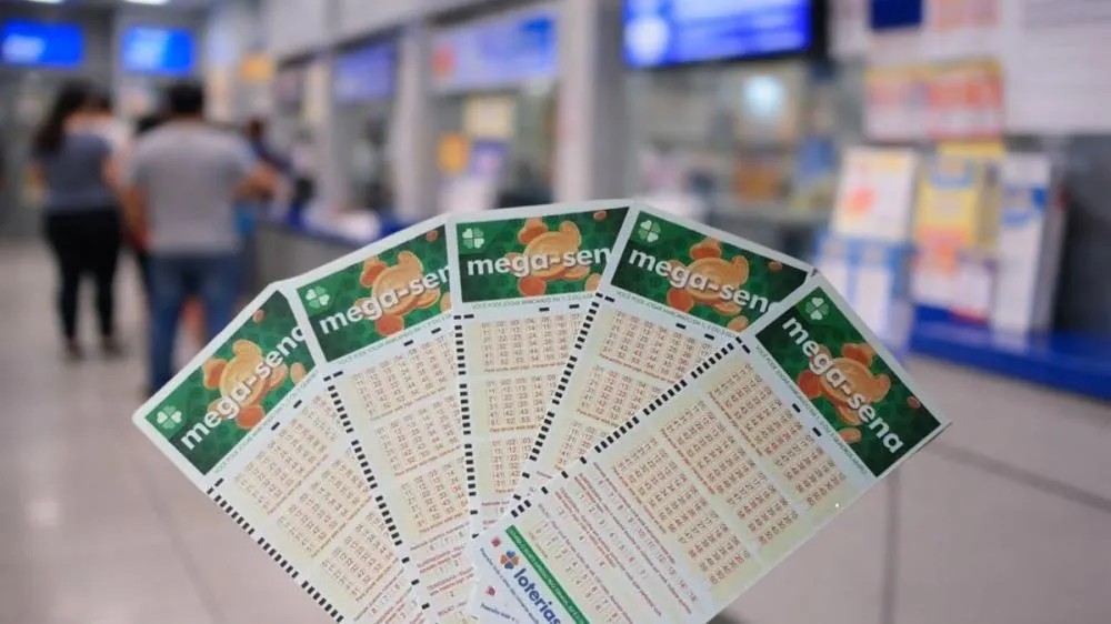Mega-Sena acumula e prêmio principal vai para R$ 12 milhões