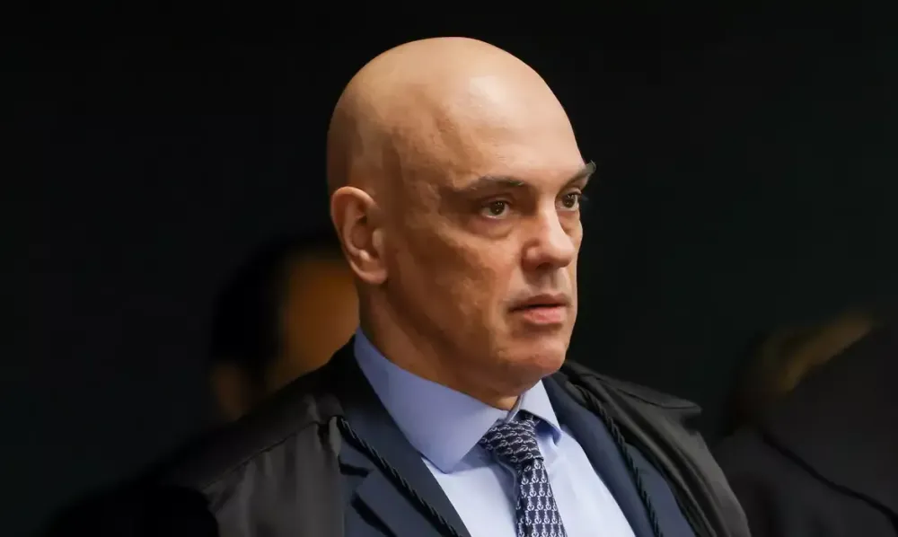 Moraes vai decidir se Bolsonaro continuará em prisão domiciliar