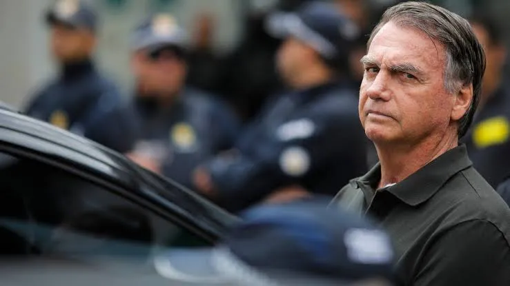PGR defende que Bolsonaro seja mantido em prisão domiciliar