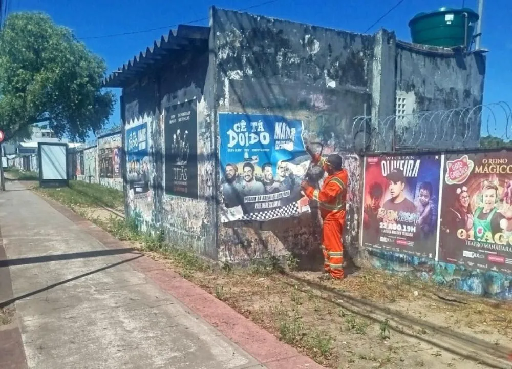 Prefeitura intensifica combate à poluição visual com retirada de publicidade irregular em avenidas de Manaus