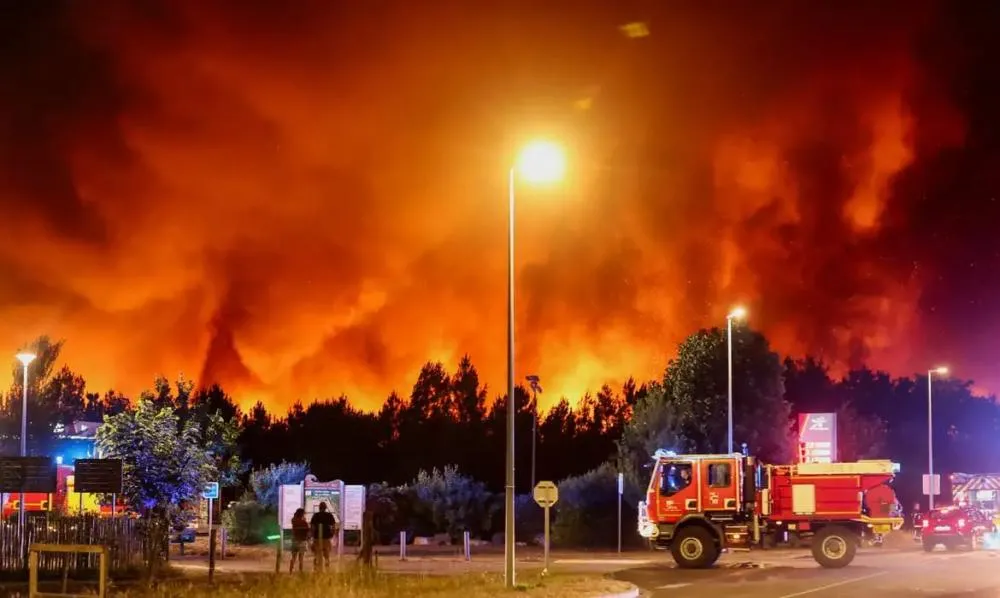 Mais de 10 mil pessoas deixam suas casas após incêndios florestais no sudoeste da França