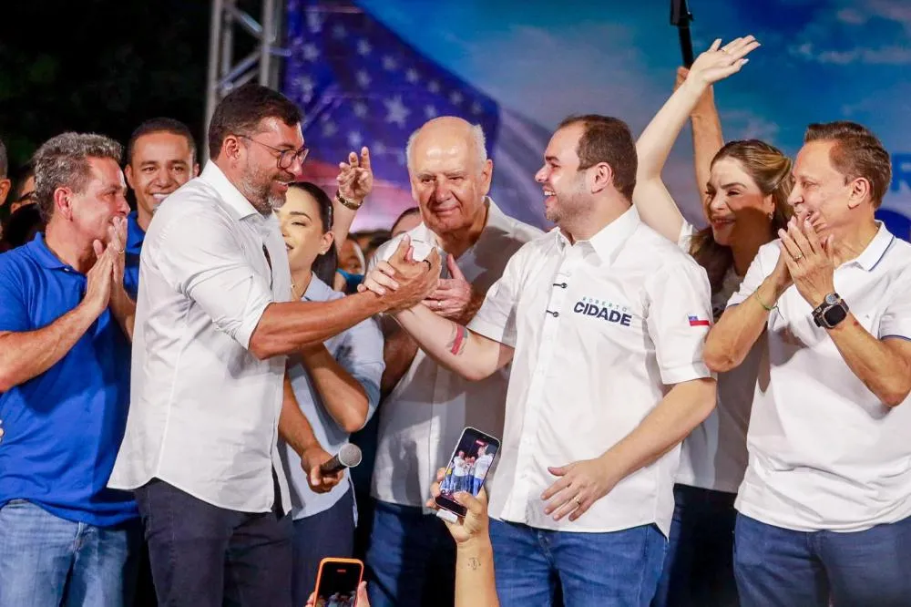 VÍDEO: Em grande reunião na Zona Centro-Oeste, Wilson Lima destaca redução da violência no Amazonas e defende Polícia de Fronteira