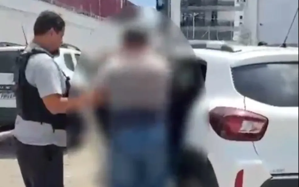 Motorista de condução escolar é preso por estuprar três adolescentes em Manaus
